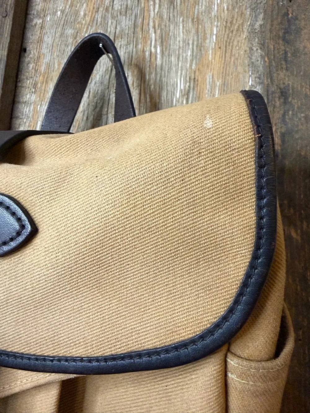 Filson Small Rugged Twill Field Bag Khaki/Leather Made in USA - Picture 3 of 16